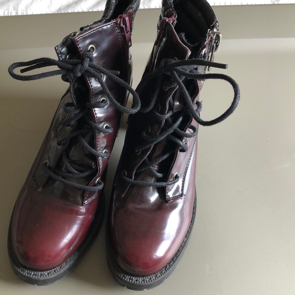 Boots - Picture 3 of 3